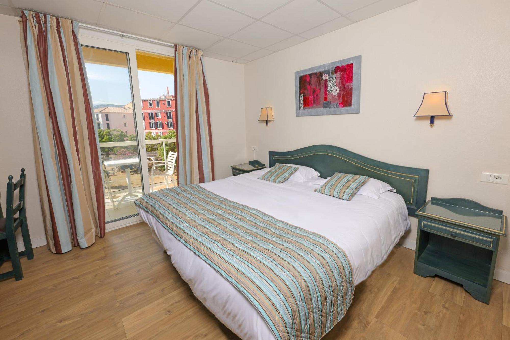 Hotel Saint Christophe Calvi  Exterior photo